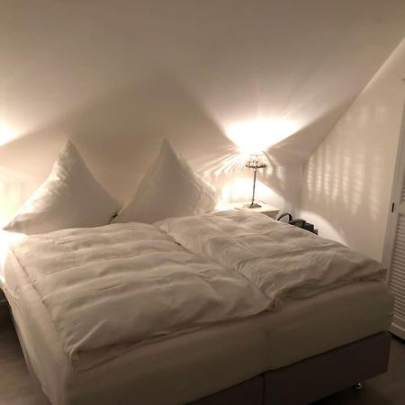 Reetdachhaus Seasons Mit Kamin & Sauna Groß Schwansee المظهر الخارجي الصورة